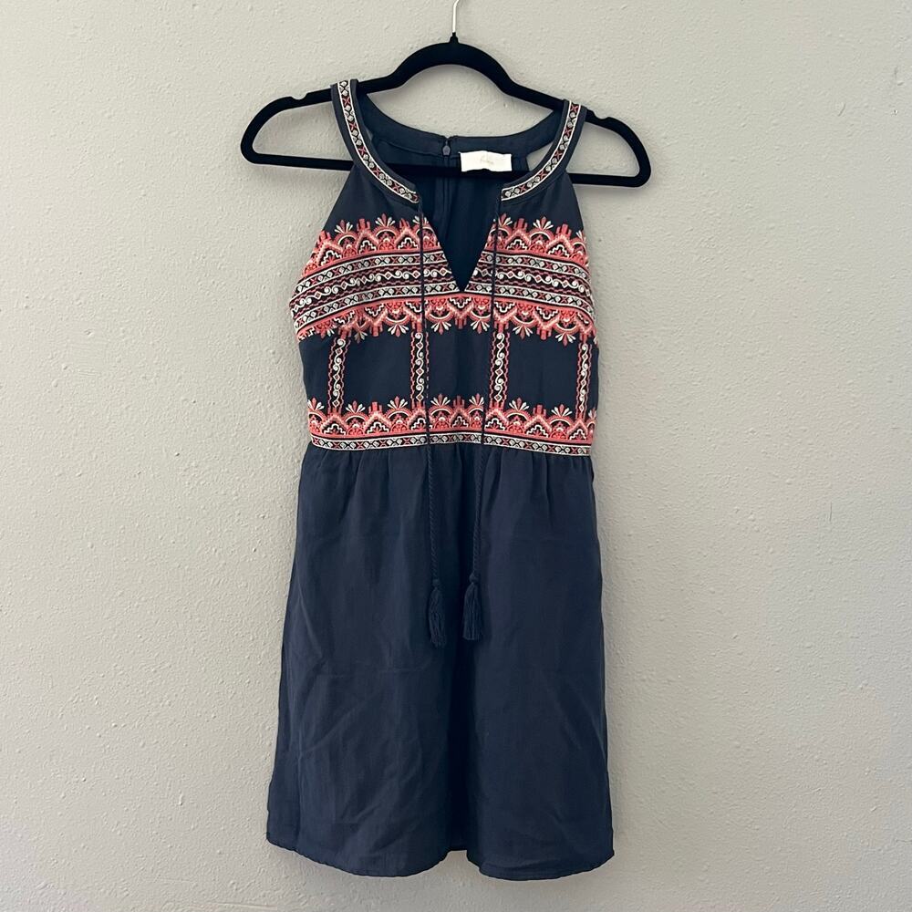 Braeve Evereve Navy Embroidered Halter‎ Romper Size Small Boho Festival Cottage